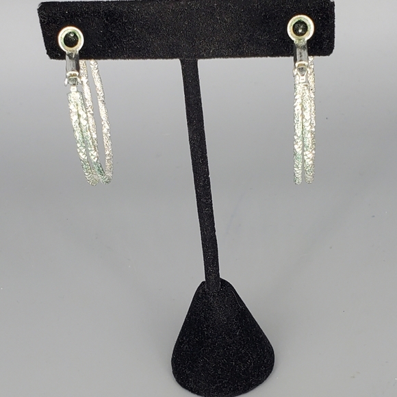 Turquoise Silvertone Bracelet and Earrings Set - Picture 10 of 11